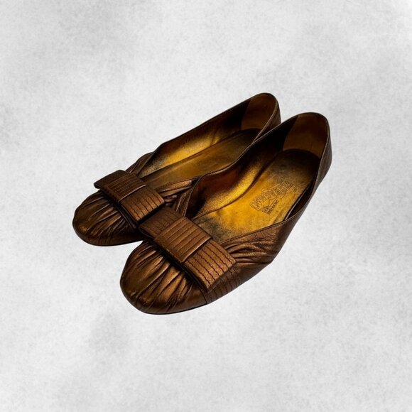 Pleated Bronze Salvatore Ferragamo Flats with Bow - Picture 6 of 8
